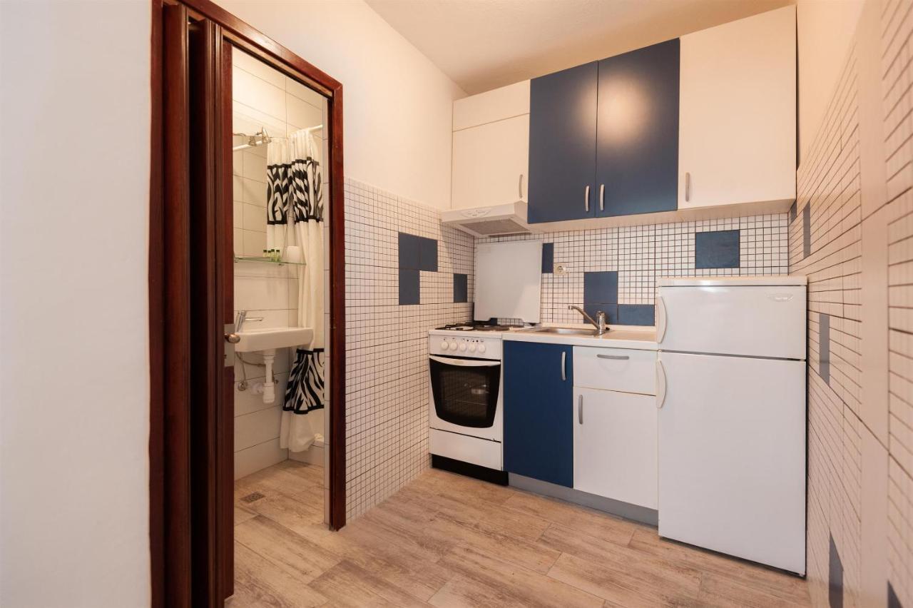 Apartments Antonija 오미스 외부 사진