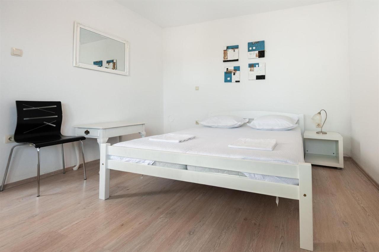 Apartments Antonija 오미스 외부 사진